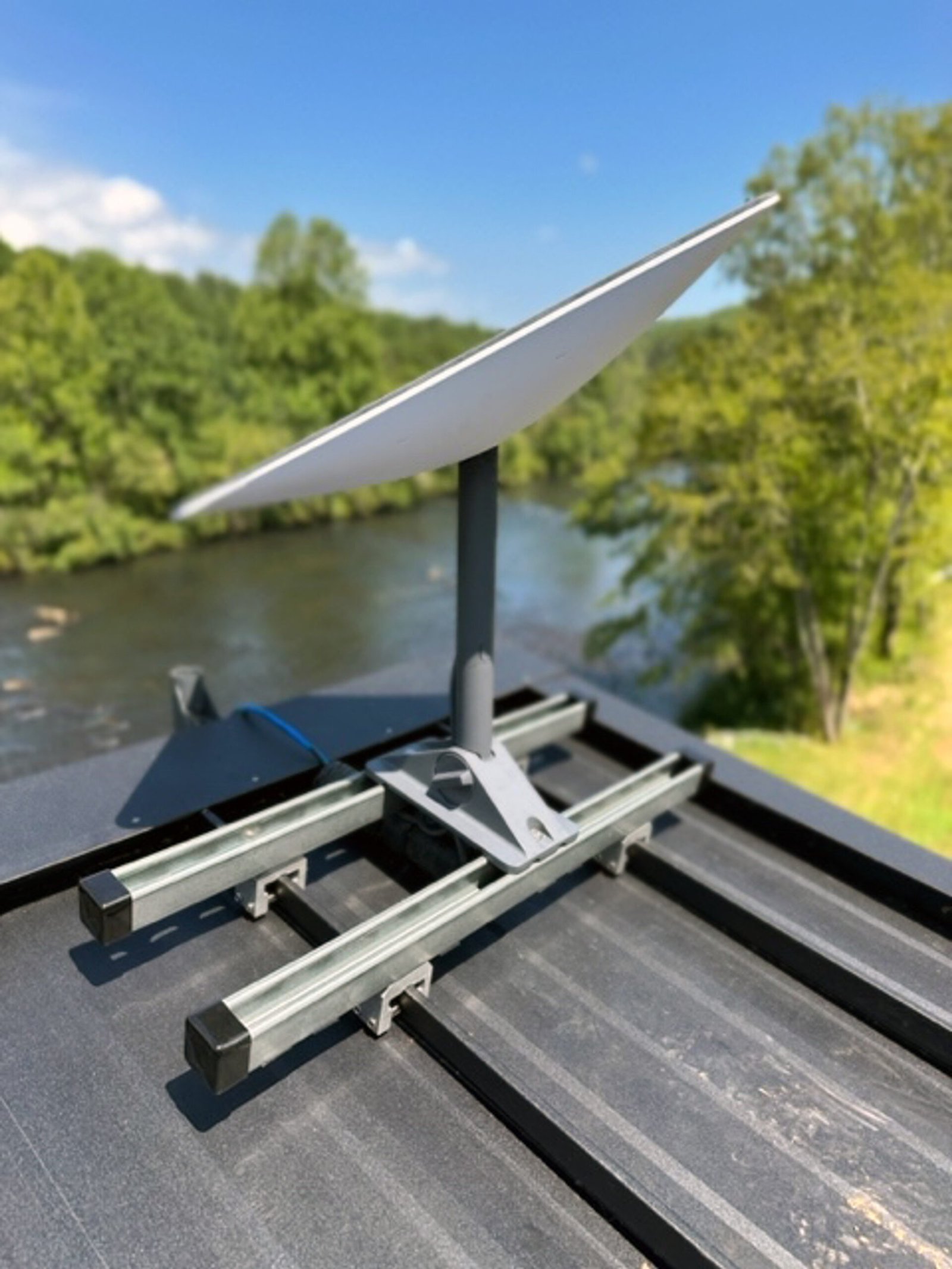 SataMount Standing Seam Starlink Satellite Dish Mounting Bracket